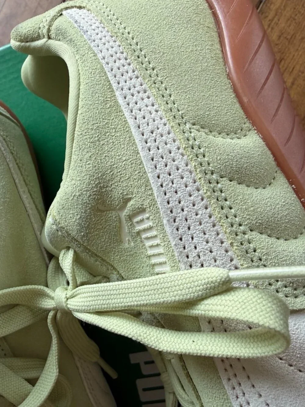 PUMA SPEEDCAT OG IN PISTACHIO GREEN SUEDE SIZE US WOMEN'S 8.5